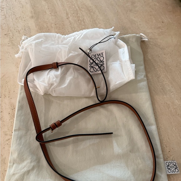 Loewe Mini Tote Raffia - Picture 6 of 6